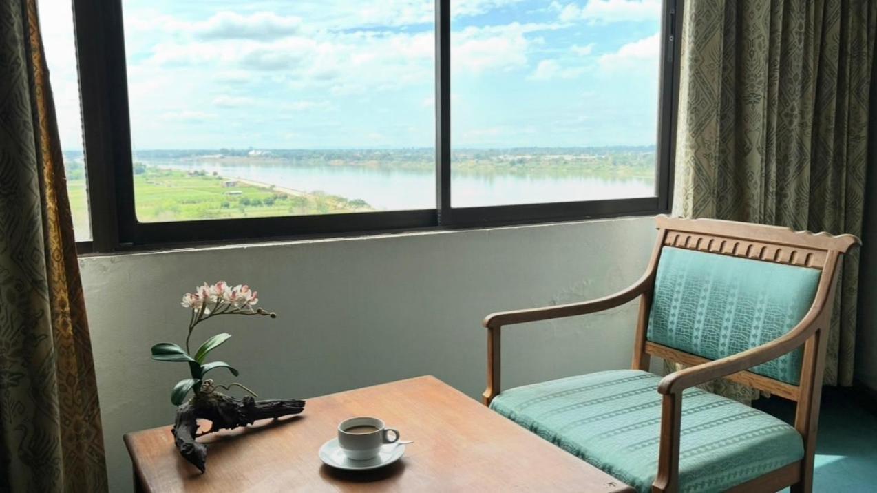 Royal Mekong Riverside Hotel Nong Khai Buitenkant foto