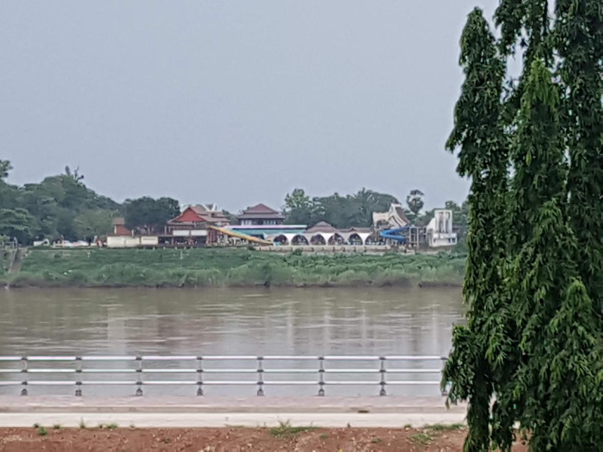 Royal Mekong Riverside Hotel Nong Khai Buitenkant foto
